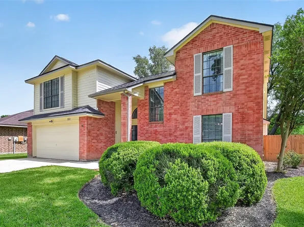 2221 Aberdeen Dr, League City, TX 77573