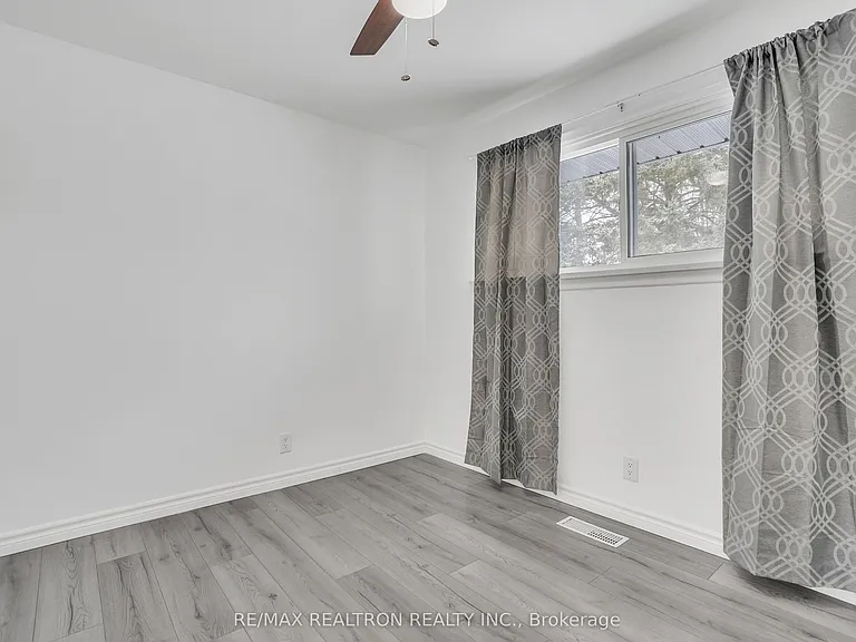 212 Little Ave — Photo 12