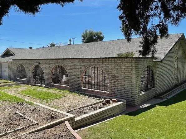 30 E Repplier Rd, Banning, CA 92220
