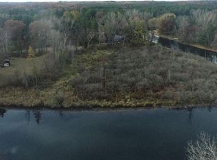 W6400 Tamarack Ct, Neshkoro, WI 54960