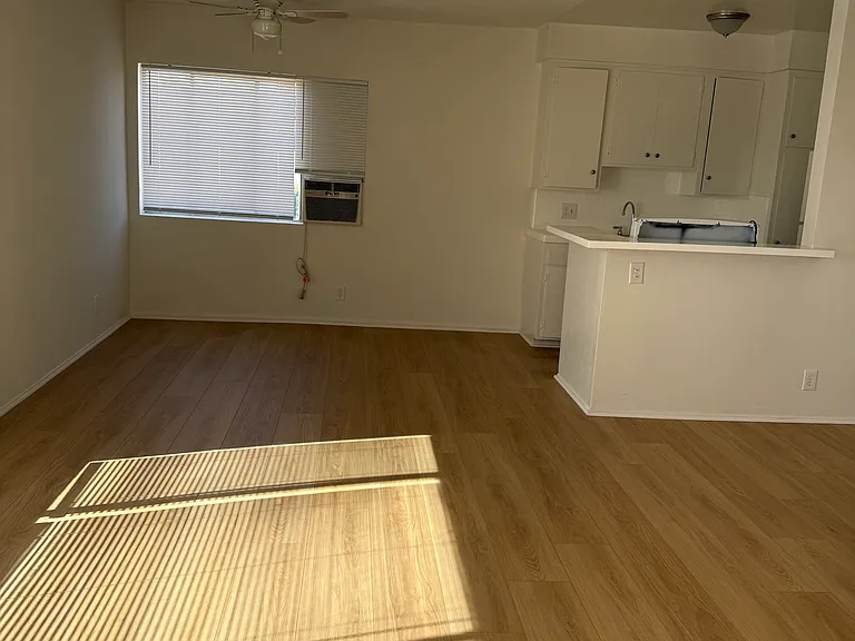 8713 Cattaraugus Ave #6 — Photo 3