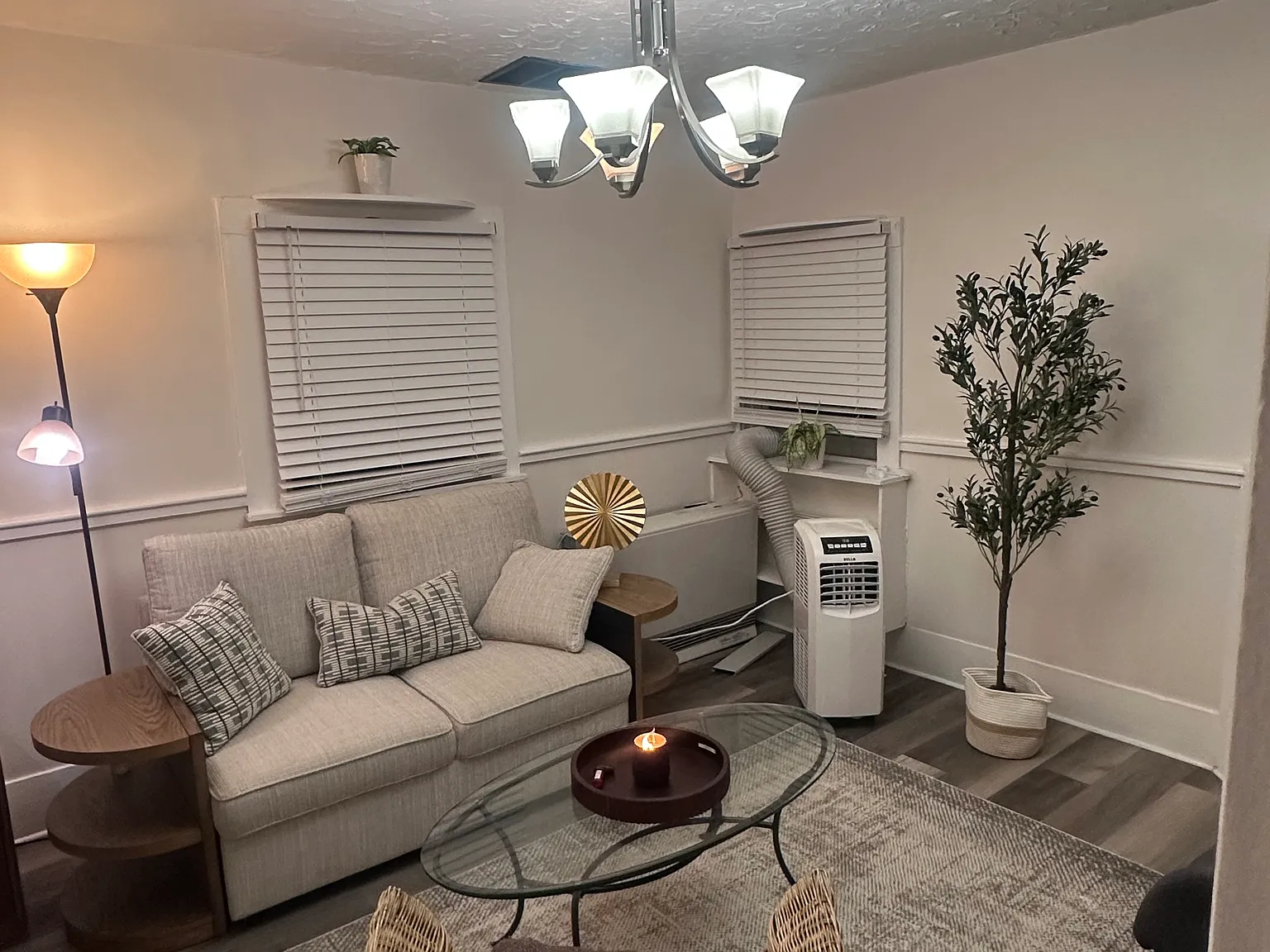 2 bed, $1,600 — Photo 3