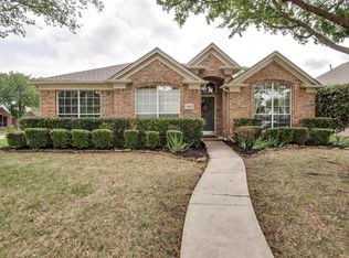 10420 Winners Dr, Irving, TX 75063