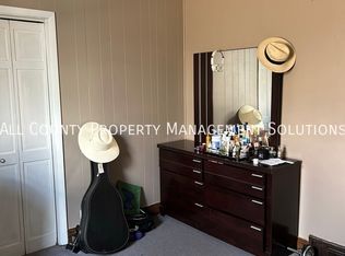 7331 W 60th Pl APT 1, Summit Argo, IL 60501