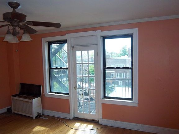 5th image of 6740 S Oglesby Ave APT 3