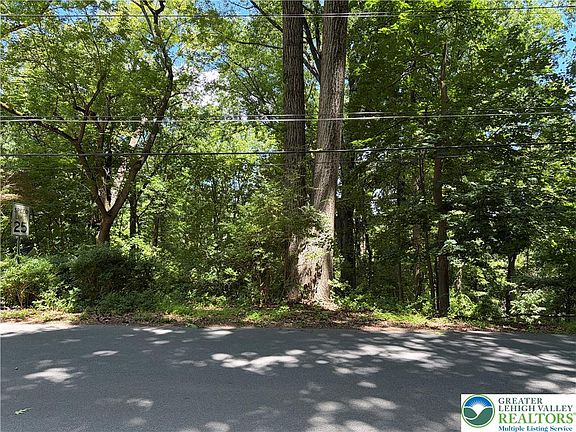 4th image of Bierys Bridge Rd