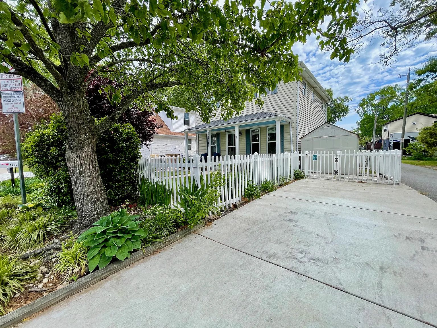 3 bed, 2.5 bath, 2000 sqft, $4,000 — Photo 2