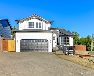 3633 Brown Point Boulevard, Tacoma, WA, 98422