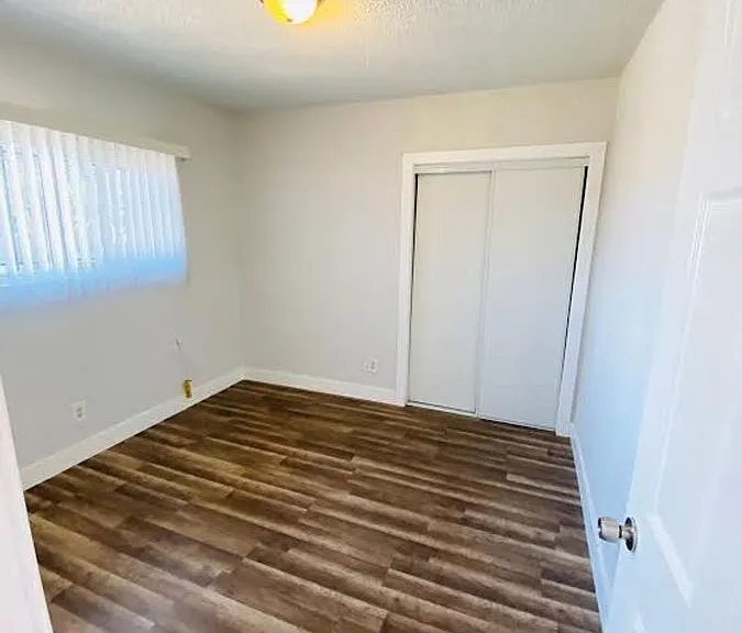 225 E Century Blvd #4 — Photo 12