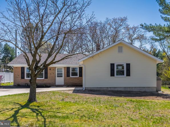 78 Abbington Ln