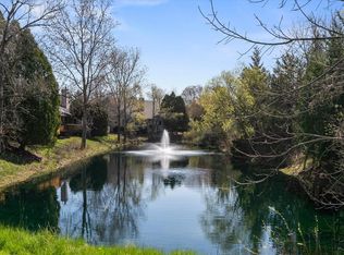 1623 W Eastbrook Ct, Mequon, WI 53092