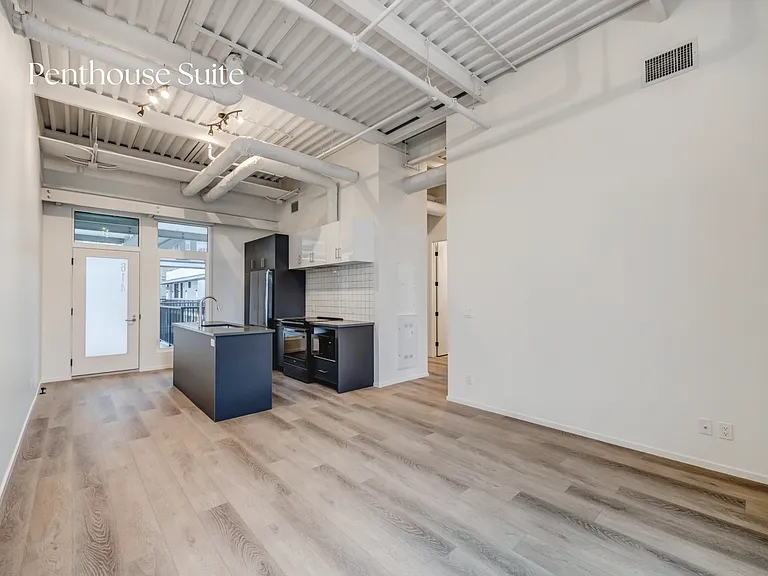 918 McPherson Sq NE — Photo 10