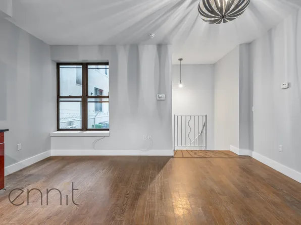 119 Linden Street image 4 of 18