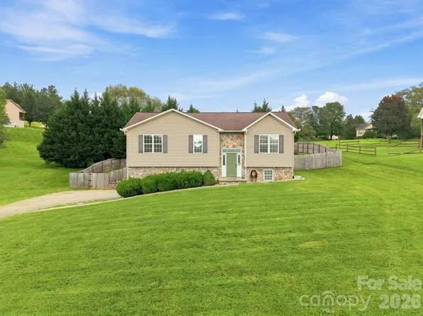 1970 Husbands Creek Rd, Lenoir, NC 28645