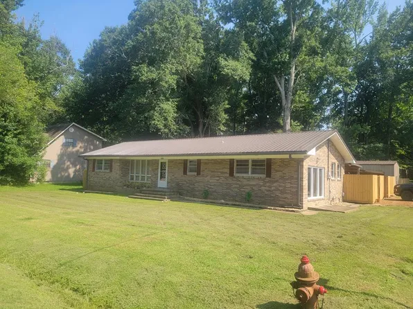 606 Franklin Dr, Paris, TN 38242