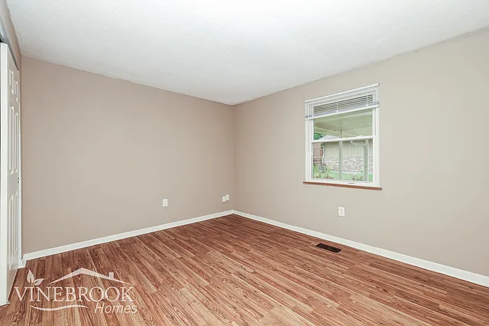 5011 Scothills Dr — Photo 8