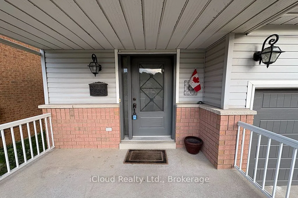 4 bed, $3,750 — Photo 2