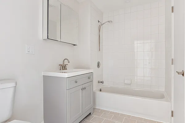 Rented by Compass | media 7