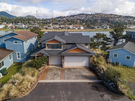 4th image of 35395 Sunset Dr