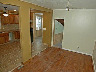 5th image of 643 N Humphrey Ave
