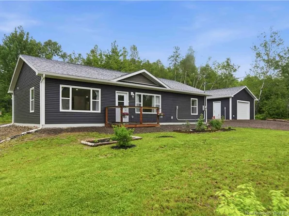 289 Upper Durham Rd, Saint Marys, NB E6C 1A8