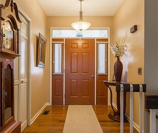 2nd image of 2910 Teal Ct