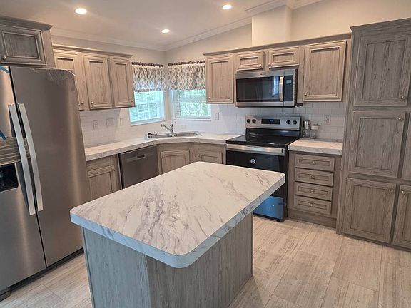 4th image of 900 9th Ave E Lot 108