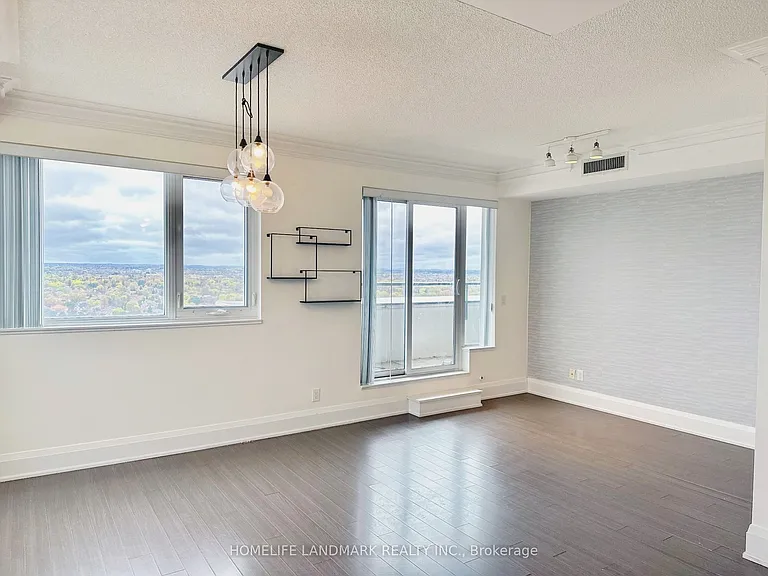 1 Uptown Dr #RG5 — Photo 3
