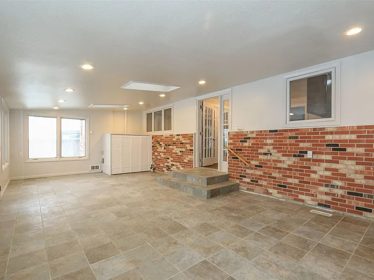 3500 Arroyo Dr — Photo 2