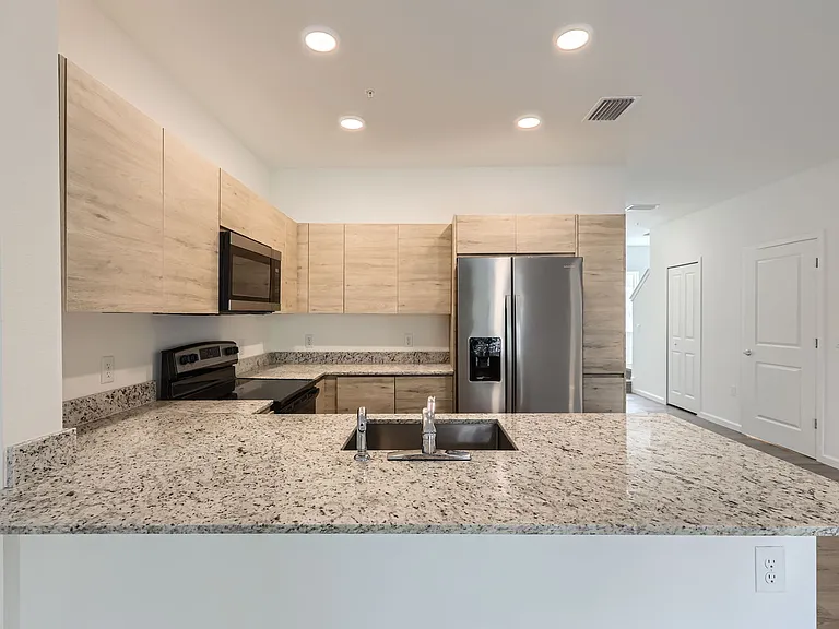 1217 Southstation Pl #502 — Photo 7