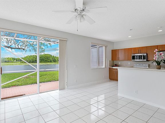 5th image of 1645 Salerno Cir
