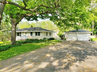 4315 Highland Rd, Minnetonka, MN 55345