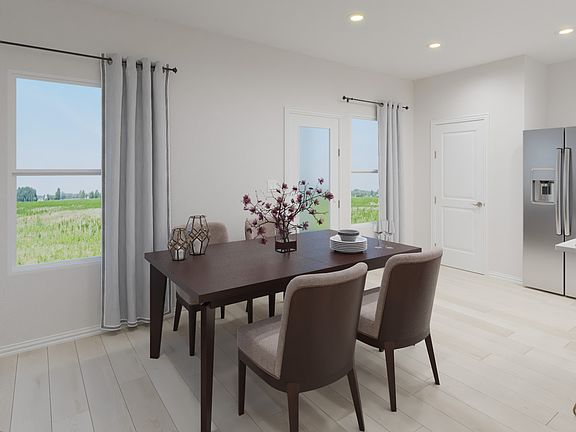 Enjoy dinner in The Saguaro dining room.