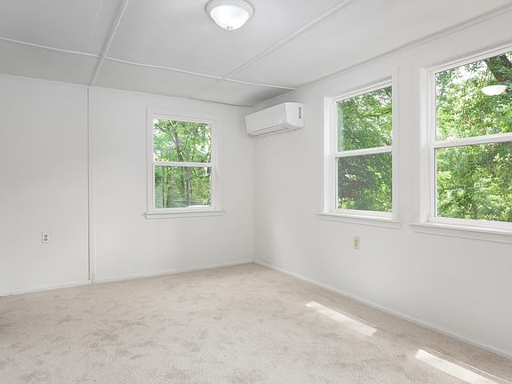 5th image of 614 Sannoner Ave