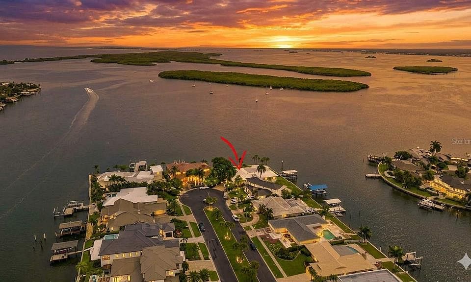1st image of 891 ISLAND WAY