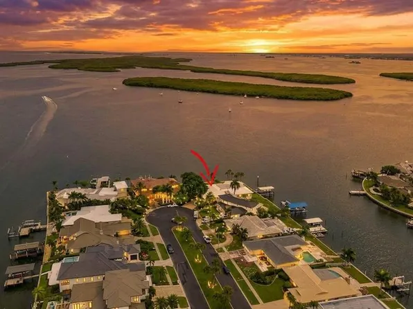 891 ISLAND WAY, CLEARWATER BEACH, FL 33767