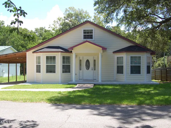 1106 Resca De La Palma St, Pascagoula, MS 39567