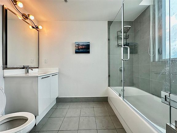 3rd image of 92 SW 3rd St #4905