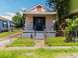 8819 Fig St, New Orleans, LA 70118