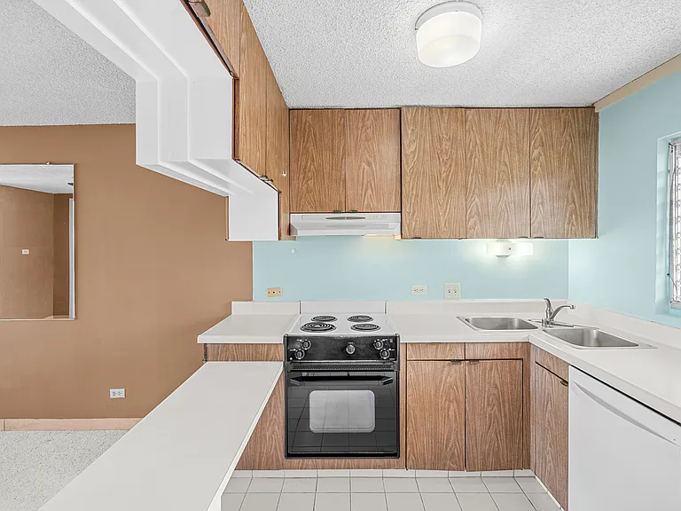 75-5766 Kuakini Hwy #607 — Photo 17