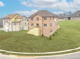 2308 NE Steinbeck Dr, Bentonville, AR 72712