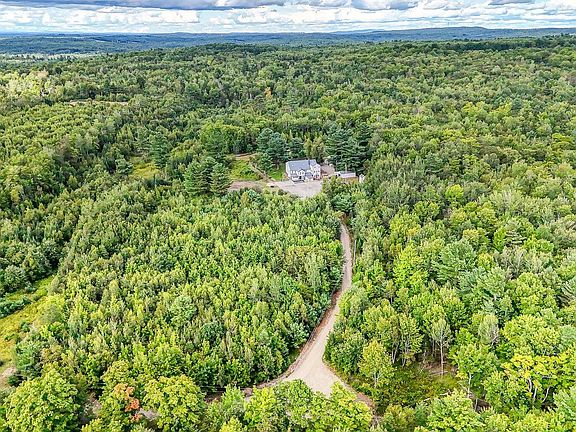 2nd image of 152 Couillard Road