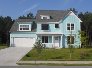 139 Saltwater Landing Dr, Hampstead, NC 28443