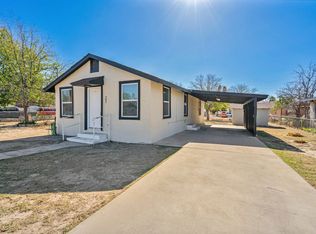 407-409 E De La Rosa St, Del Rio, TX 78840