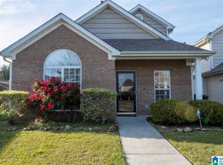 225 Village Dr, Calera, AL 35040