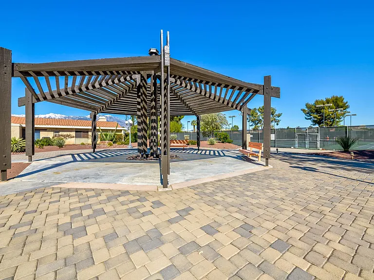 72385 Beverly Way — Photo 10