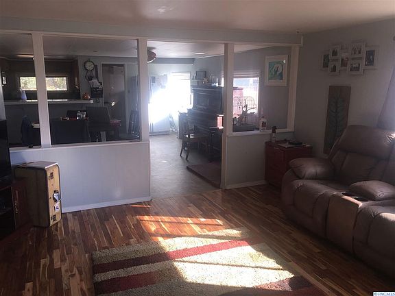 4th image of 1310 Sanford Ave