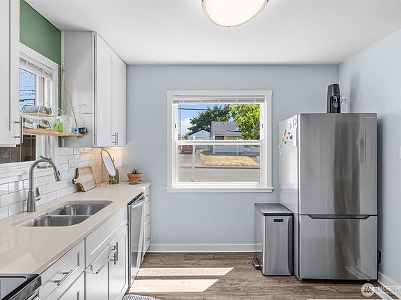 4th image of 808 S Hawthorne Street