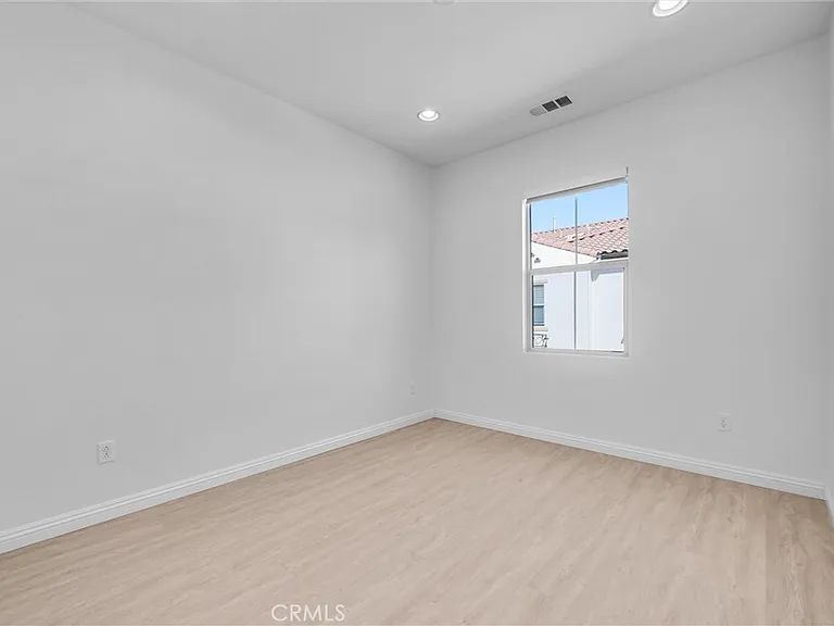 453 Estrella Ln — Photo 23
