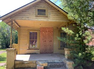 704 Lincoln Ave, Albany, GA 31701
